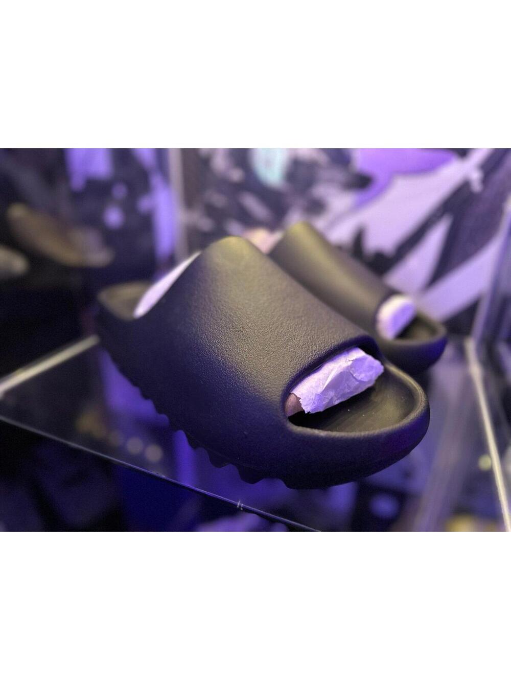 YZY Yeezy Slides “Black” YS-01 SIZE:12 NEVER WORN